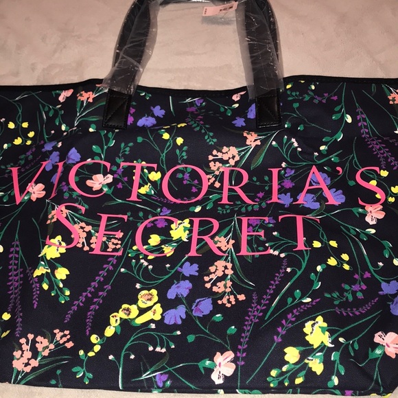 🌷NWT Victoria’s Secret Spring Tote 🌷 - Picture 3 of 7